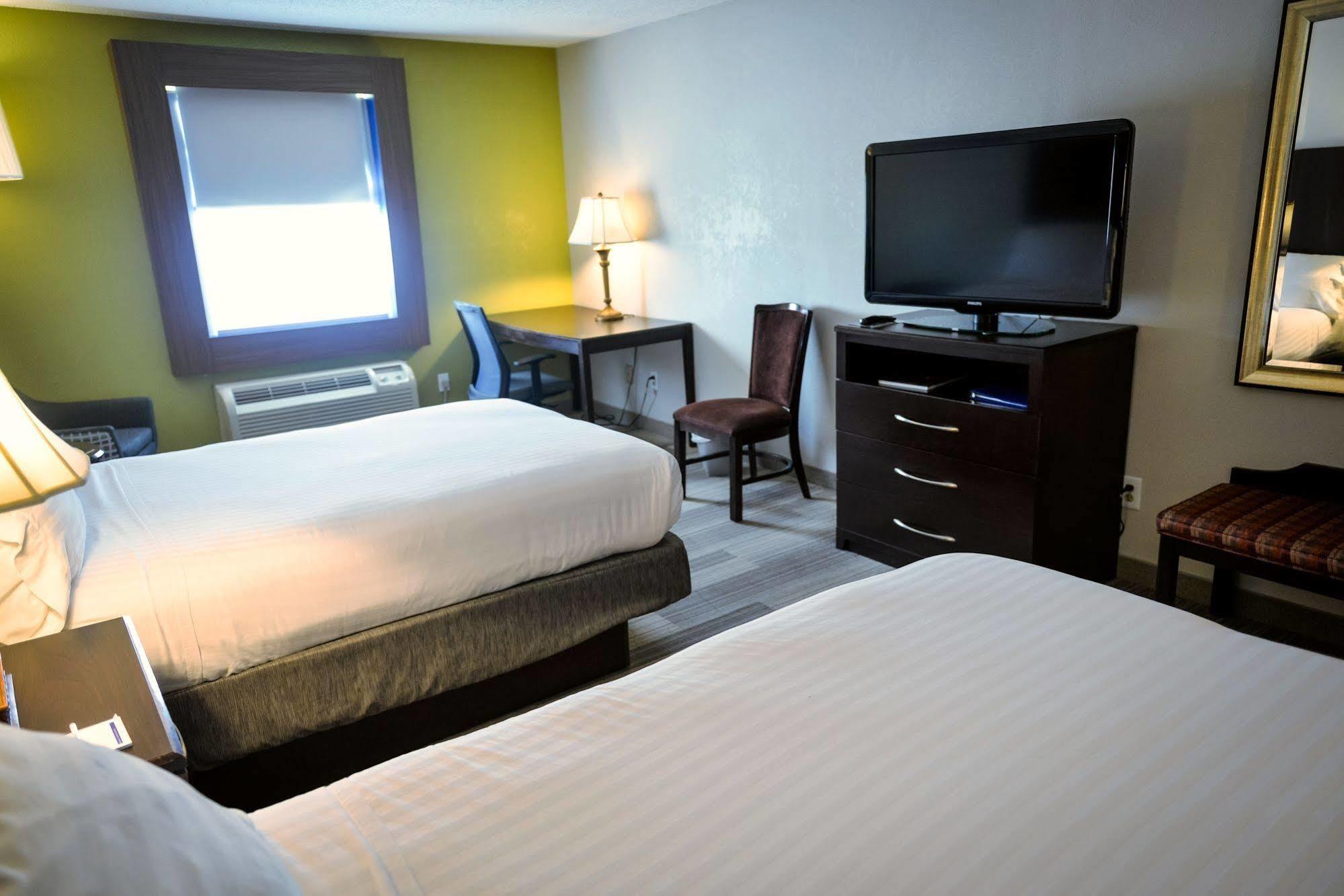 Holiday Inn Express Prince Frederick By Ihg Exterior foto